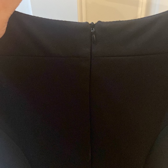 Connected Apparel Black, Sleeveless, Fitted Dress - Picture 4 of 5